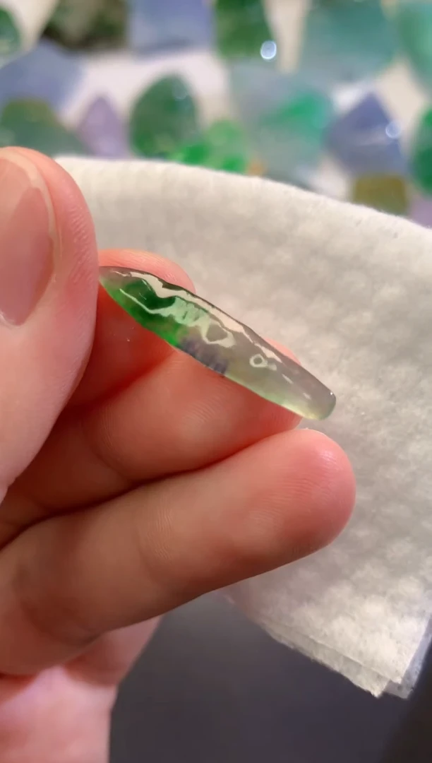 翡翠未镶嵌吊坠(不含链)653