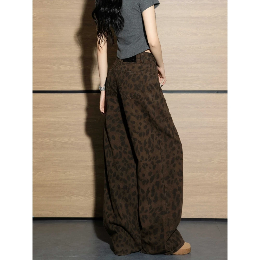 【现货】美式复古咖色豹纹牛仔裤女2025冬季新款宽松显瘦拖地休闲裤