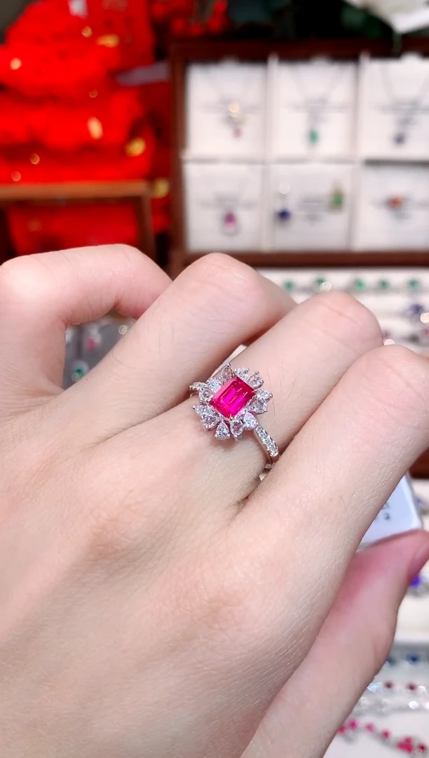 戒指18K金镶嵌碧玺0.86ct/天然宝石/七天无理由