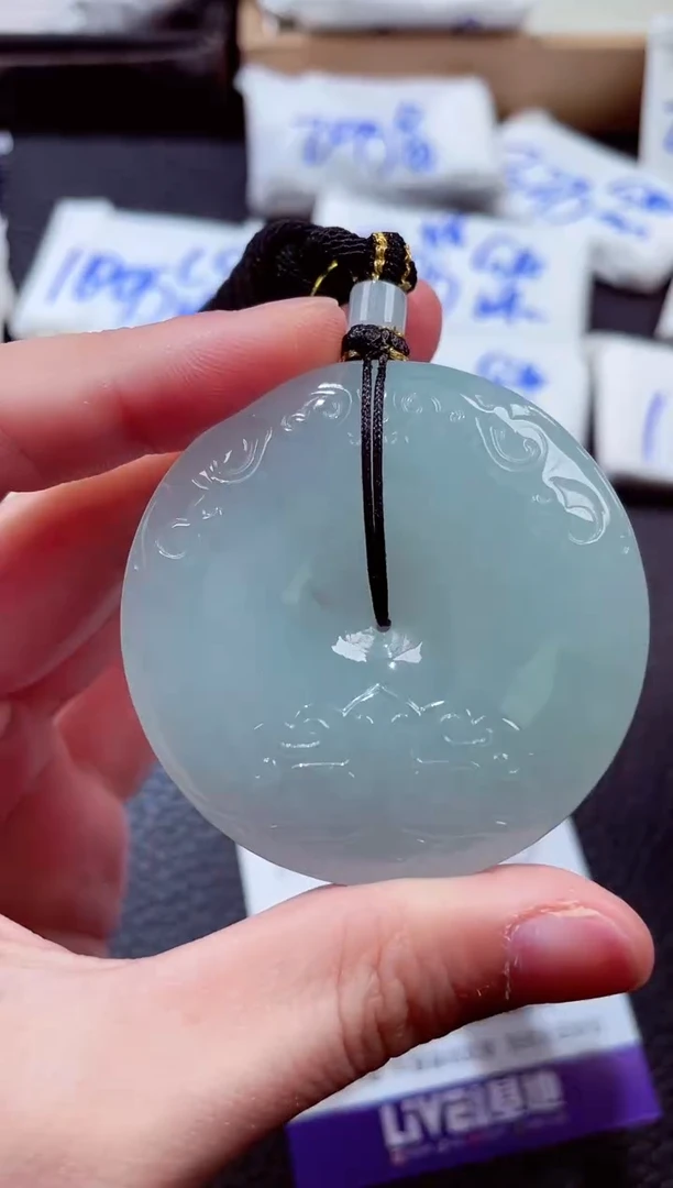 翡翠未镶嵌颈饰00016205