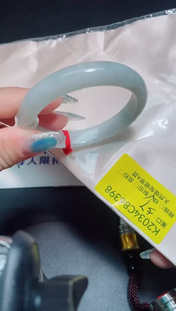 未镶嵌手镯翡翠57/86398