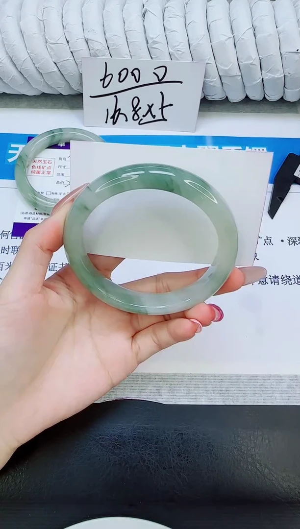 未镶嵌手镯石英质玉27/62
