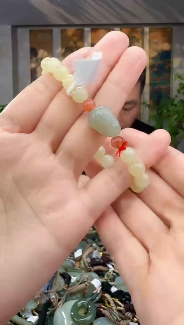 未镶嵌和田玉挂件拍一发一