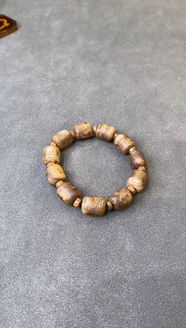 沉香手串沉香 绿棋楠 随型