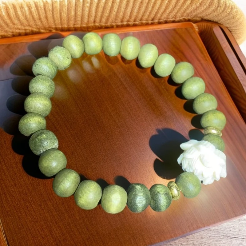 yhy-117-绿花梨莲花手串