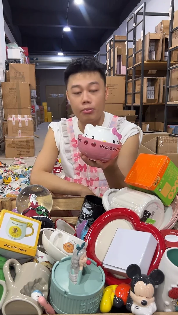 瓷片B款原盒kt猫带盖泡面碗
