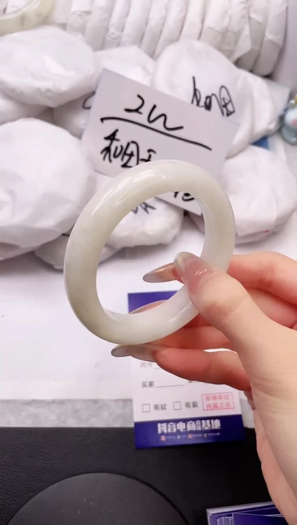 【闪购商品】和田玉手镯未镶嵌12K203-54