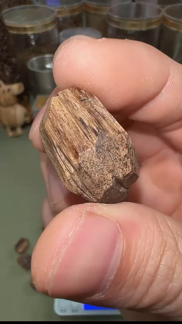 【闪购商品】沉香4.3g文莱沉水瘤疤石来运转单颗