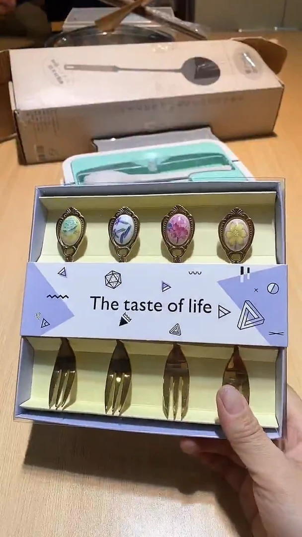 【闪购商品】瓷片锅碗瓢盆一件不剩