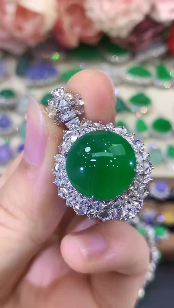 吊坠(不含链)18K金镶嵌翡翠燕**兮C129