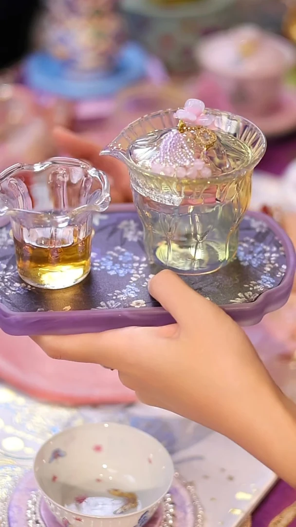 山怂阿卿直播间@@一套