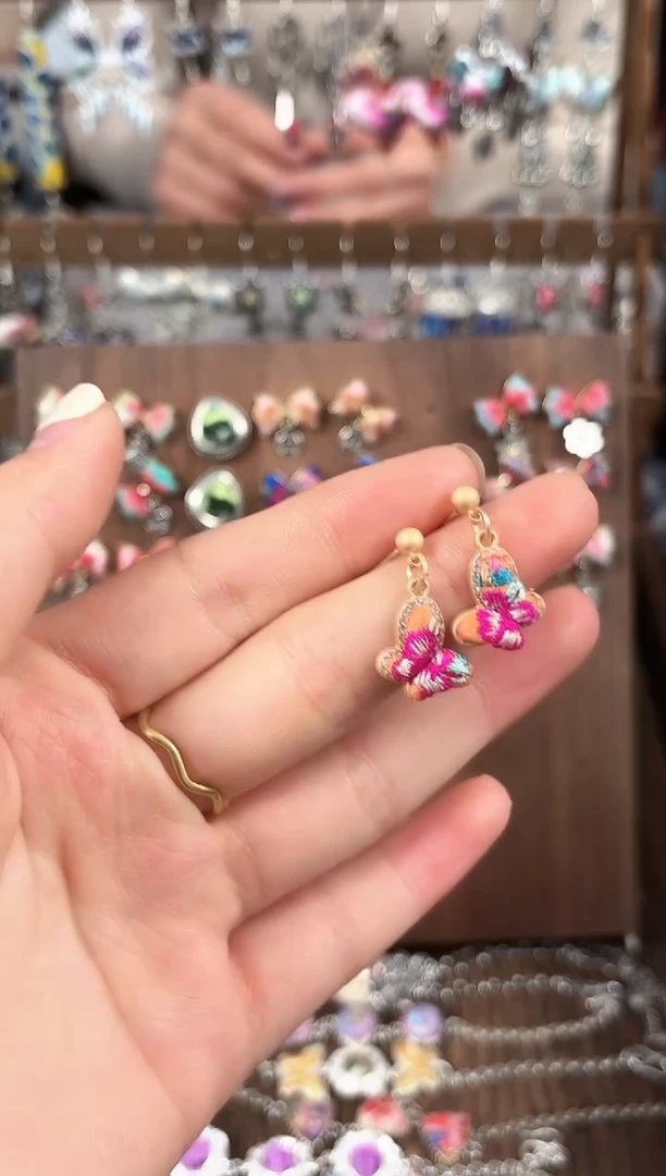 织绣民族风非遗老绣饰品134