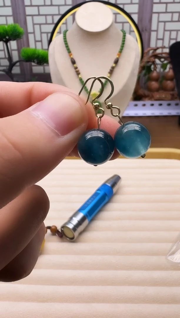 14K金镶嵌翡翠耳饰E98