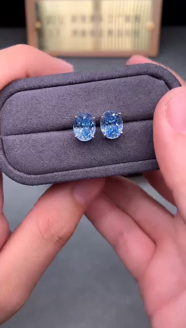 银S925镶嵌耳坠海蓝宝石2222