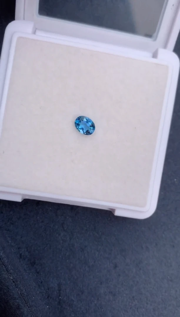 海蓝宝石裸石未镶嵌53分海蓝宝AC