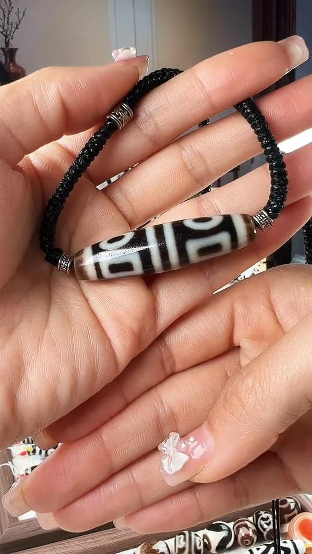 【闪购商品】玛瑙/玉髓颈饰未镶嵌四眼