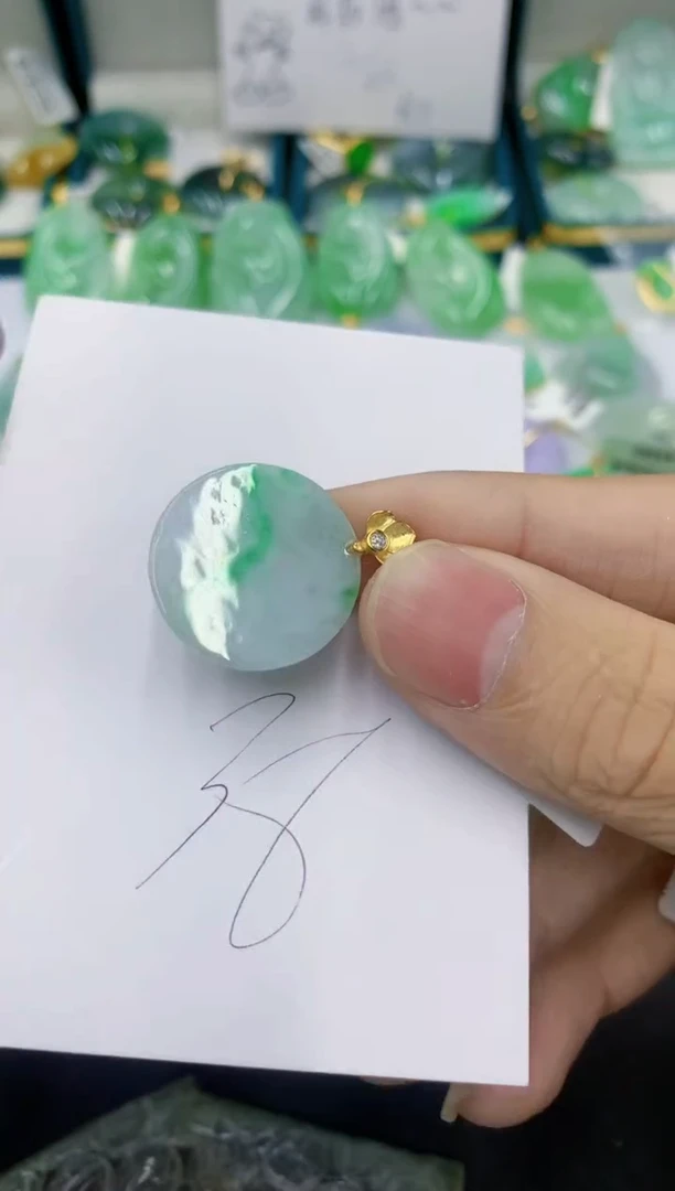 翡翠未镶嵌颈饰1111111111111