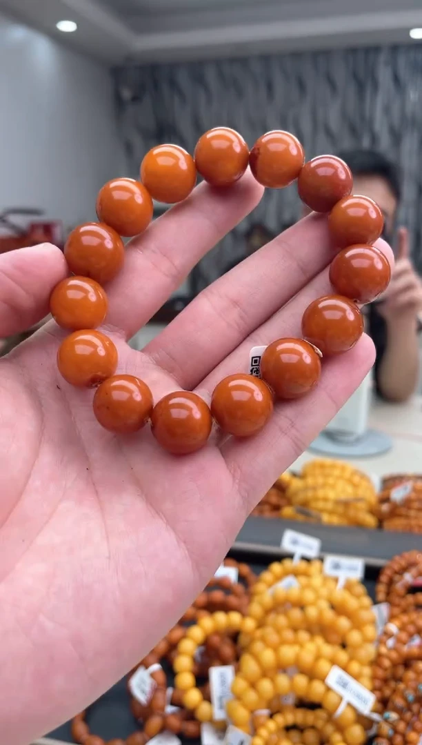 【闪购商品】琥珀裸石未镶嵌C00011多样性发其中一件