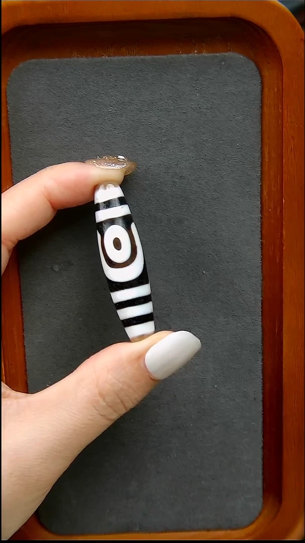 【闪购商品】玛瑙/玉髓珠宝半成品未镶嵌行运两眼12*46