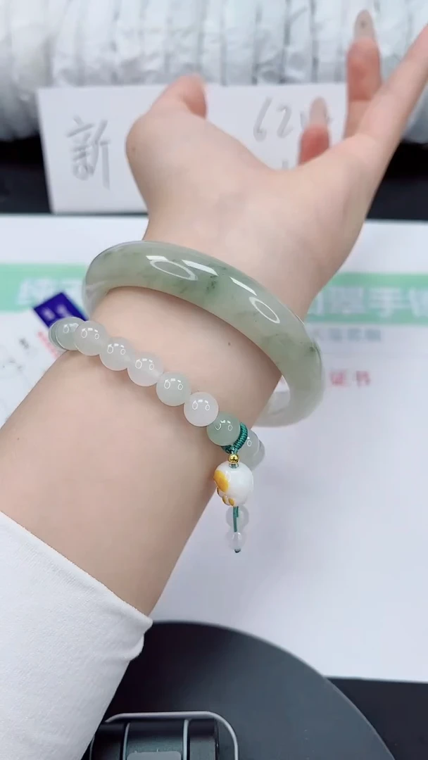 石英质玉手镯未镶嵌322-62/63