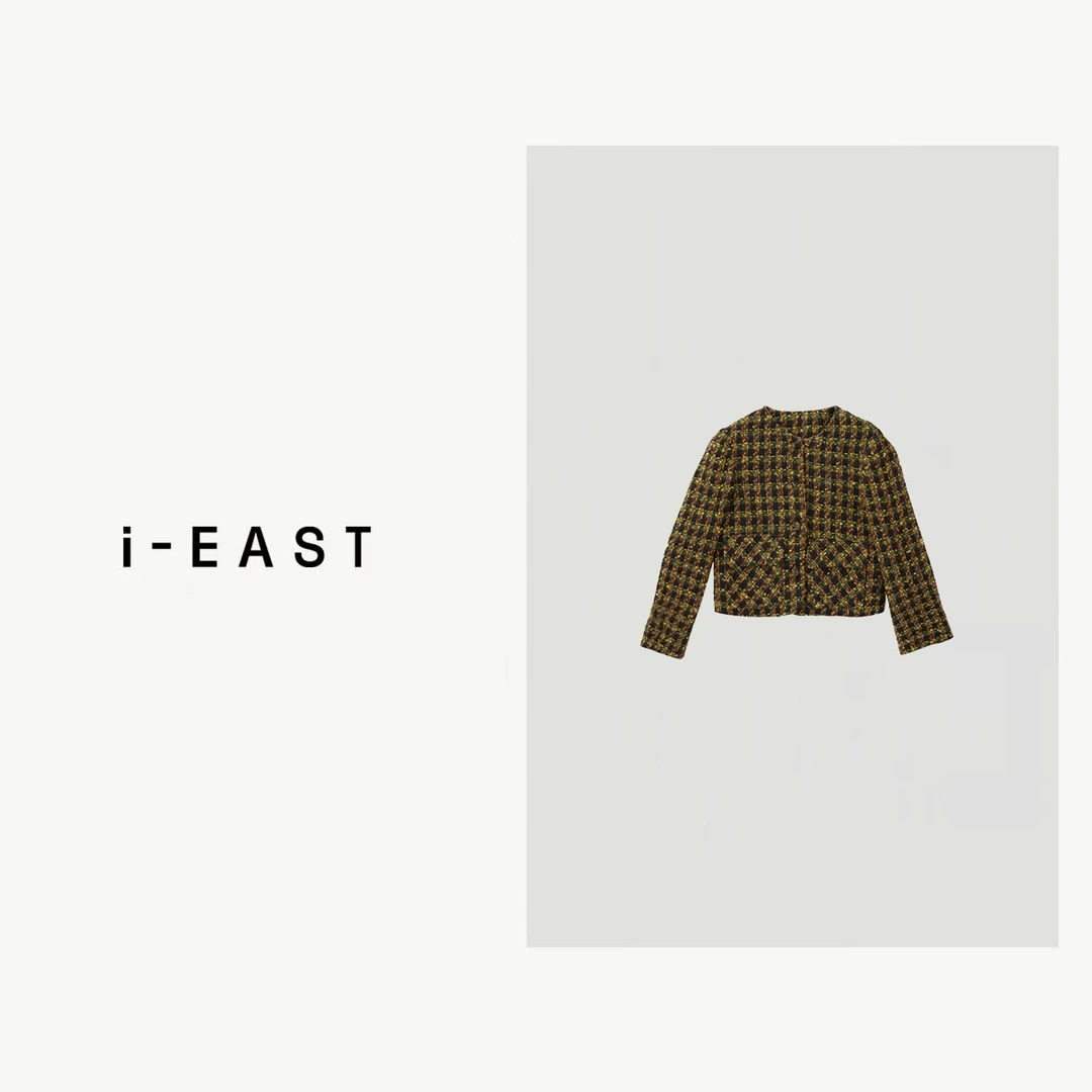 i-EAST 绒绒暖茶~格子小香双口袋外套-4Q SY0268
