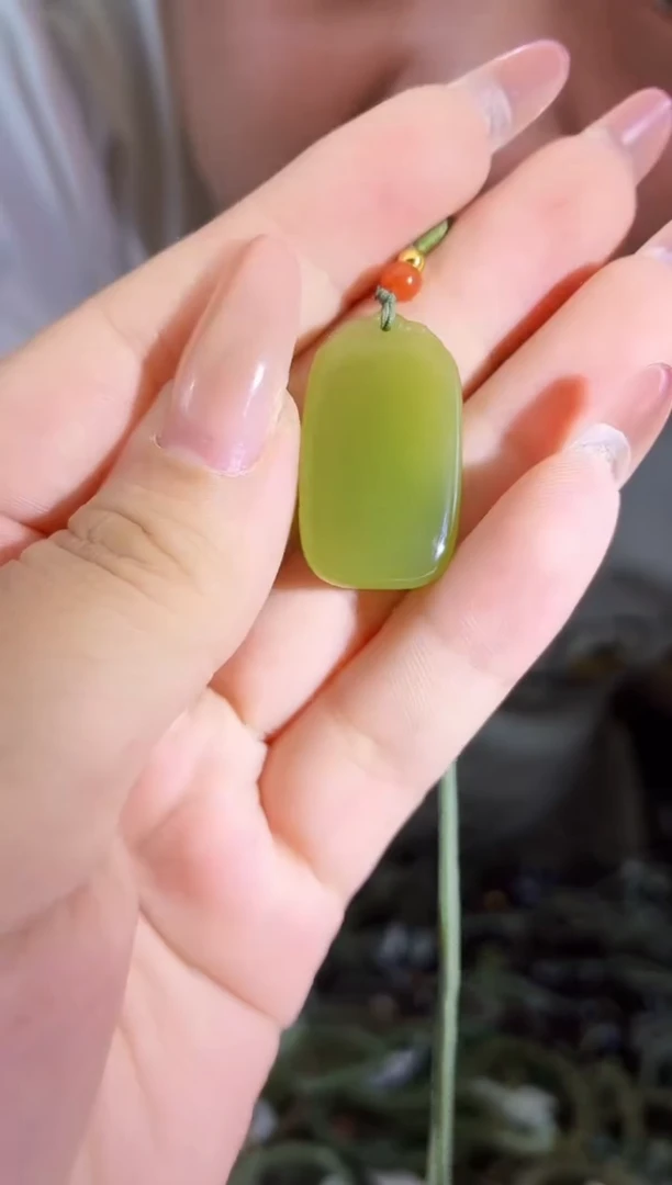 和田玉未镶嵌颈饰拍一发一