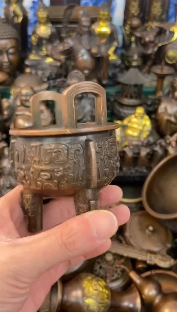 诚信经营  铜器摆件