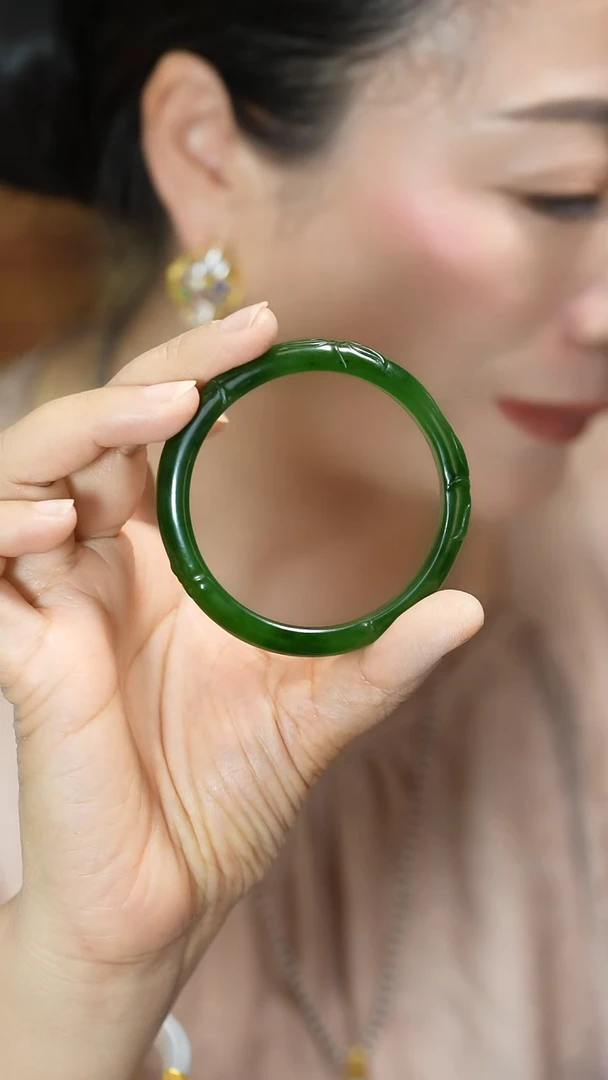 和田玉手镯未镶嵌圈口58