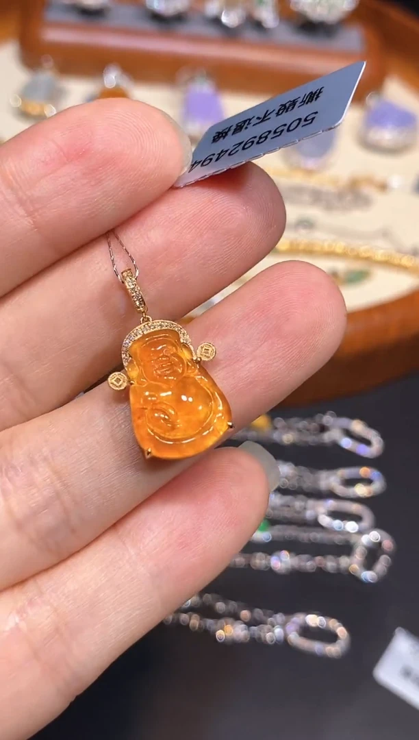 翡翠18K金镶嵌吊坠(不含链)吊坠