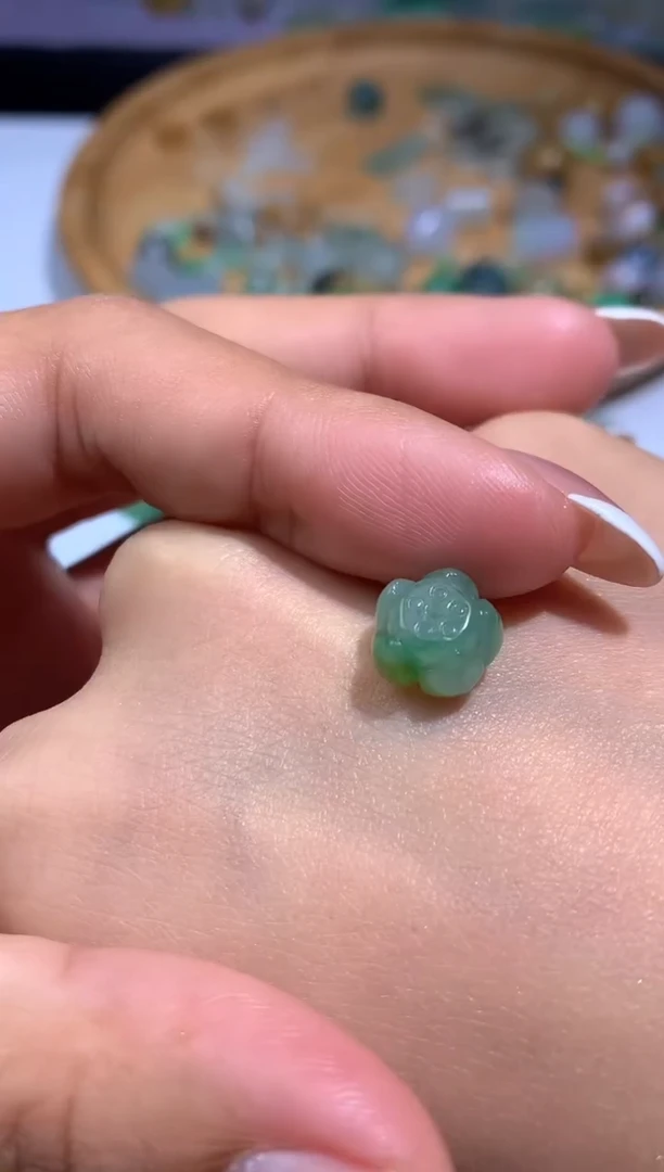 未镶嵌定制翡翠毛货