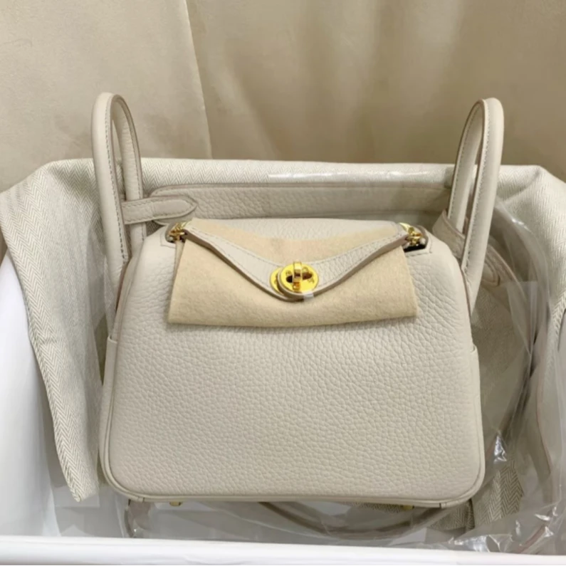 全新未使用 Hermes/爱马仕 小花6珊 mini lindy 冰川白 B刻金扣包
