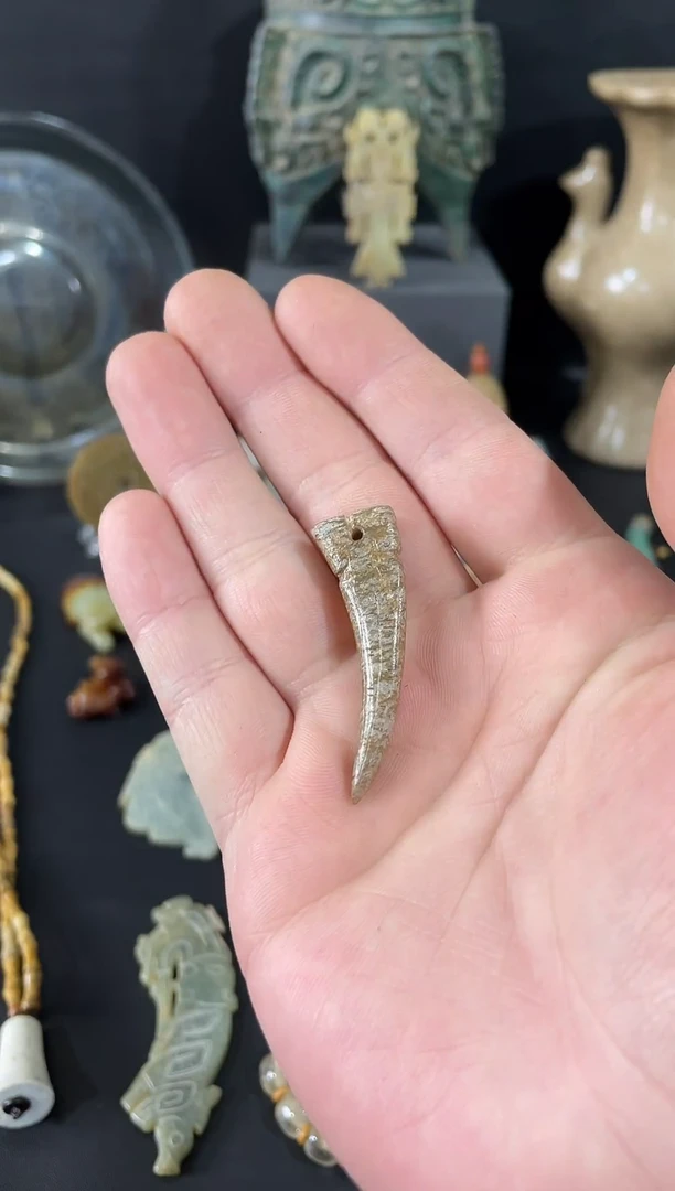 未镶嵌和田玉（糖玉）挂件1