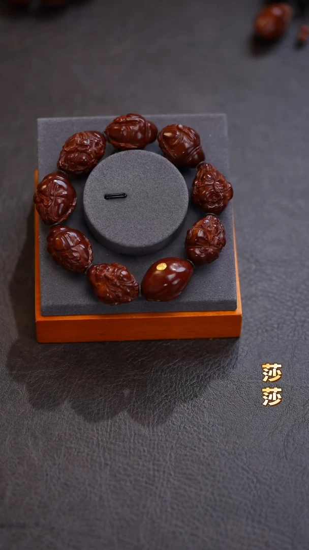 吊坠橄榄核弥勒手串