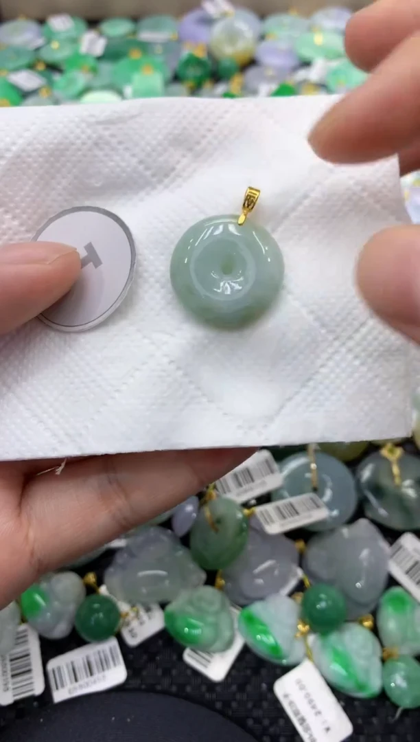 颈饰未镶嵌翡翠天然缅甸翡翠A货