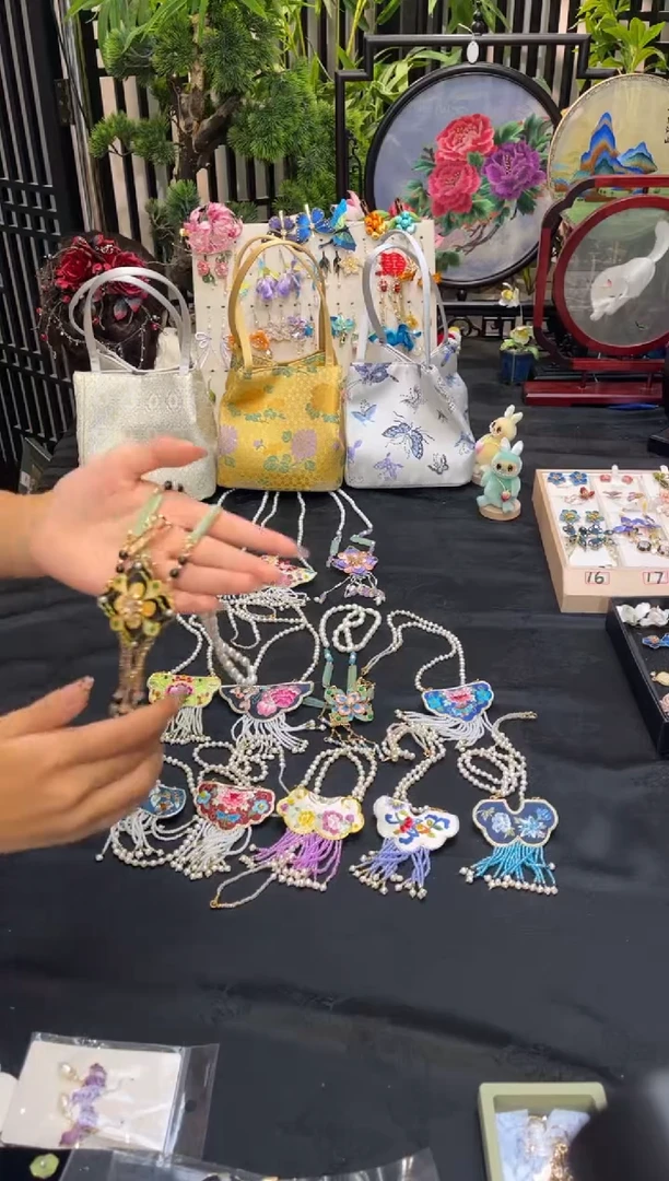 织绣钱*非遗手工苏绣饰品