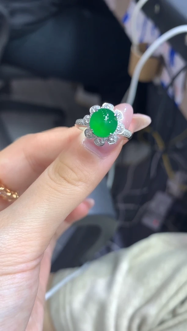 18K金镶嵌戒指翡翠33