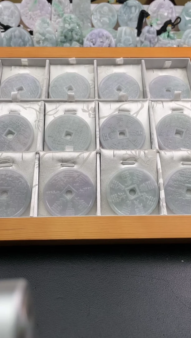 颈饰未镶嵌翡翠25/12/16/.50山鬼多样性发货，发其一