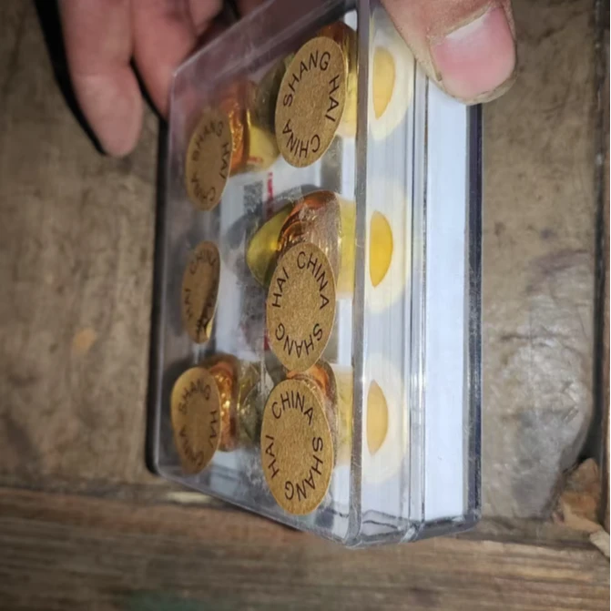 5个金色元宝摆件链接