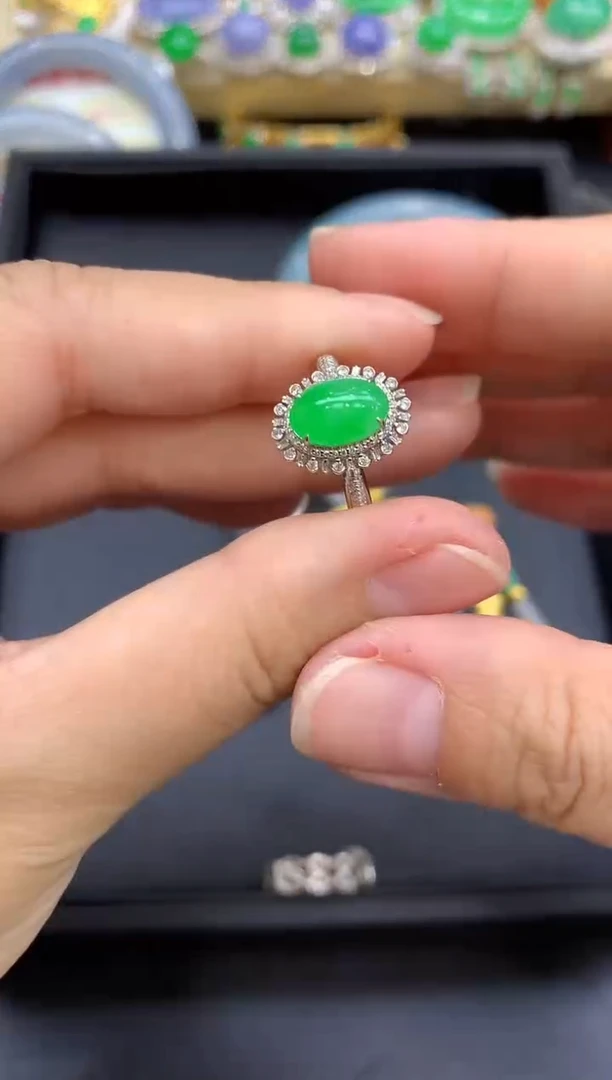 18K金镶嵌戒指翡翠466-中国好珍宝