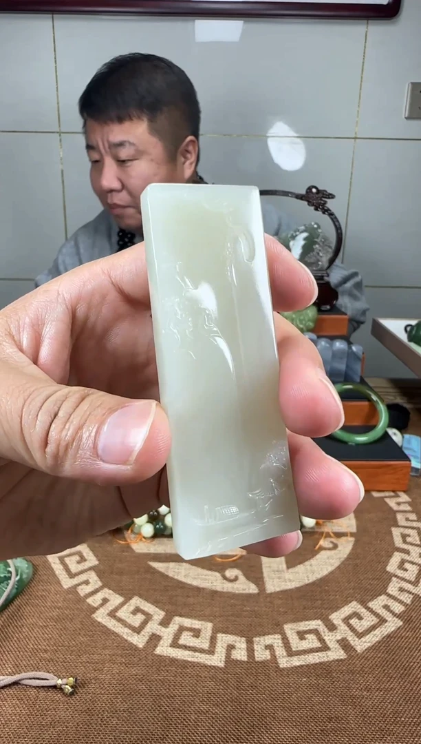 未镶嵌和田玉挂件和田玉山水