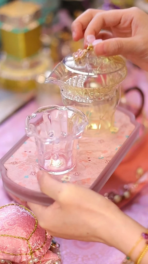 山怂阿卿直播间@@jybl一套