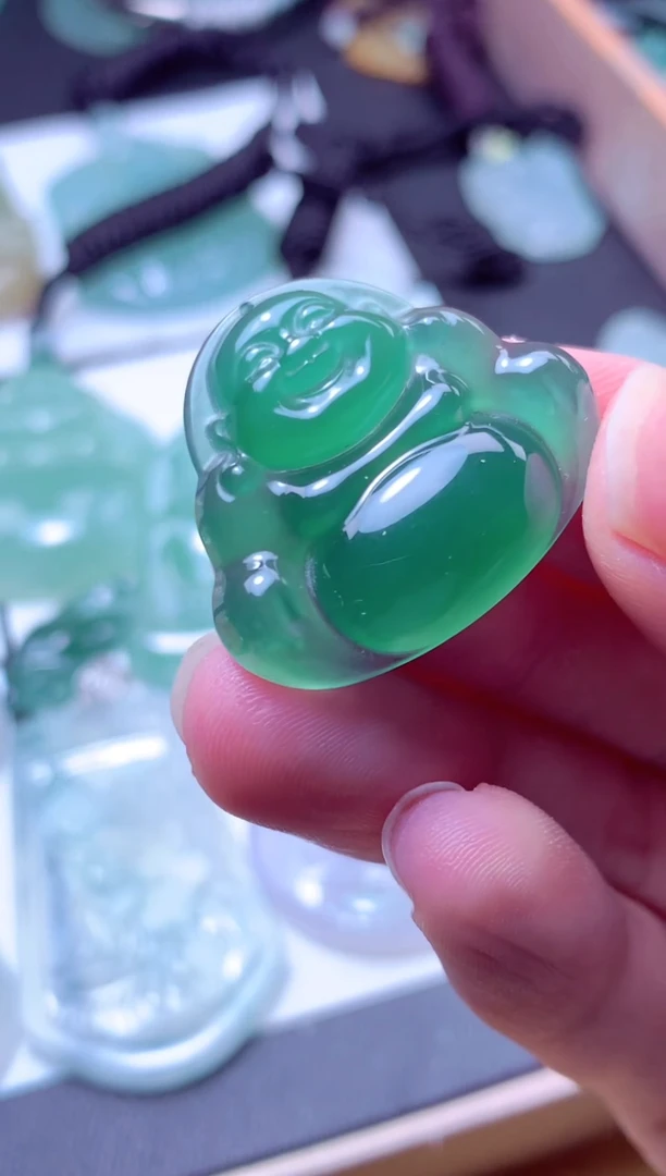 颈饰未镶嵌翡翠天然A货翡翠