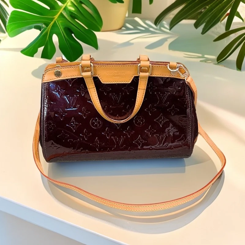 95新 LouisVuitton/路易威登 酒红色漆皮医生包 1122 3659