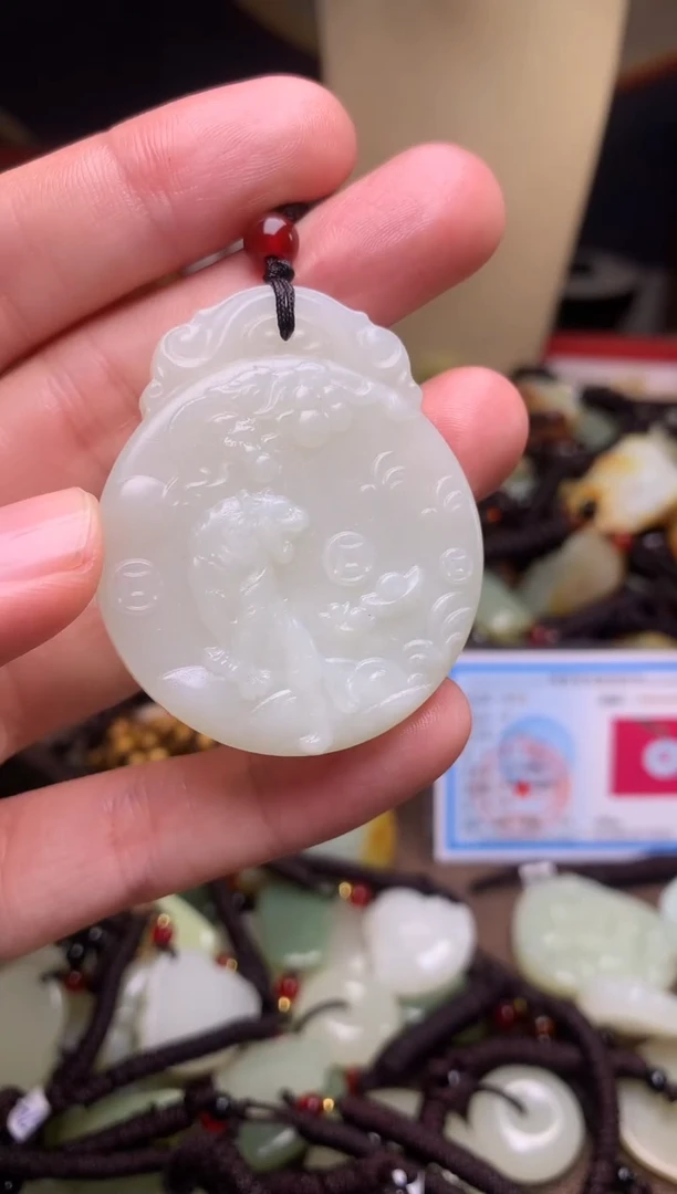 颈饰未镶嵌和田玉新疆料青海料清水和田玉吊坠