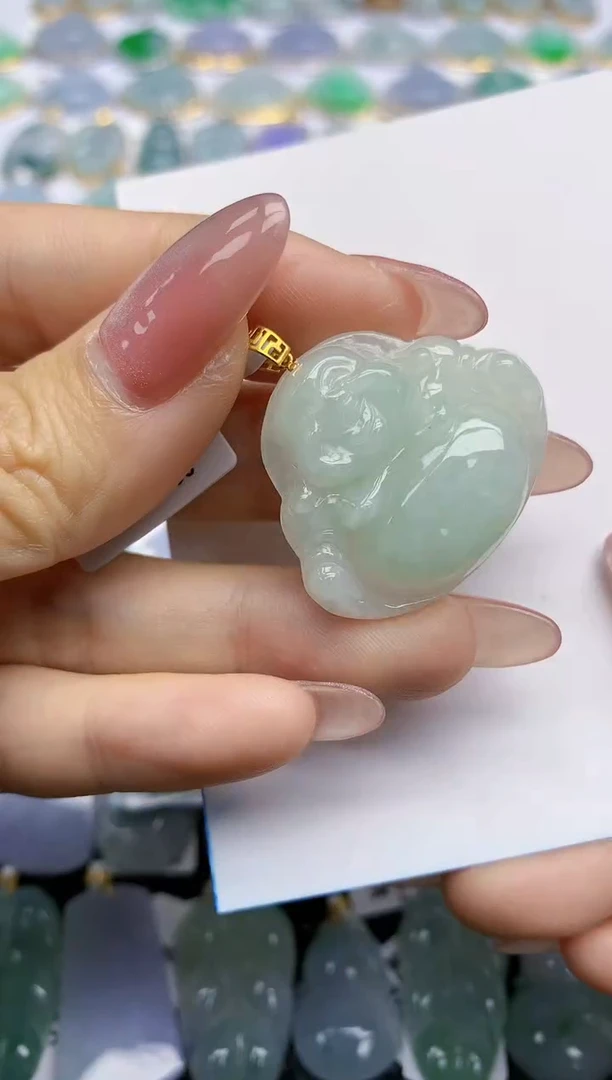 【闪购商品】翡翠挂件18K金镶嵌天然翡翠A货