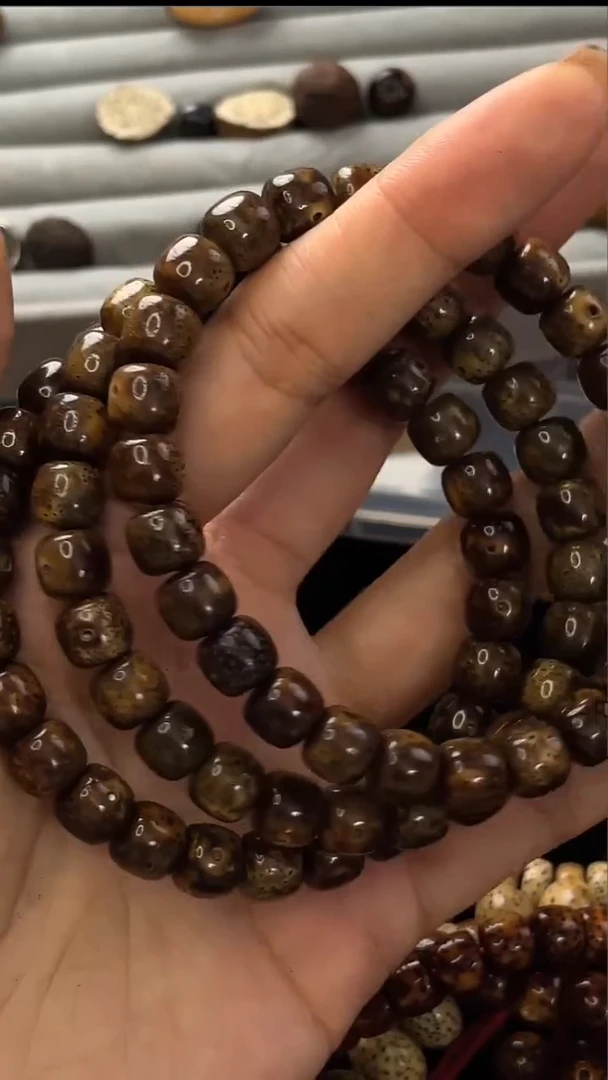 手串星月菩提小**L精工级绿皮桶珠8.5*7.5手串（直桶）