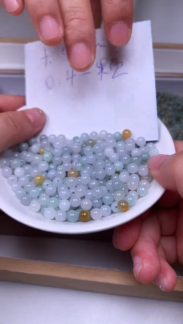 翡翠散珠未镶嵌100颗卡5+圆珠