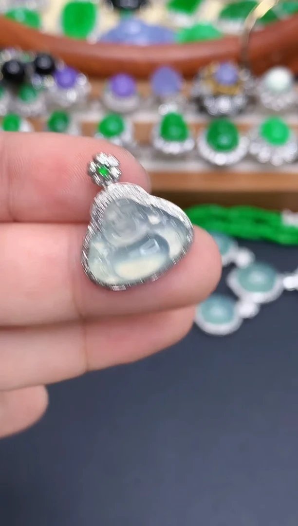 颈饰18K金镶嵌翡翠411-中国好珍宝