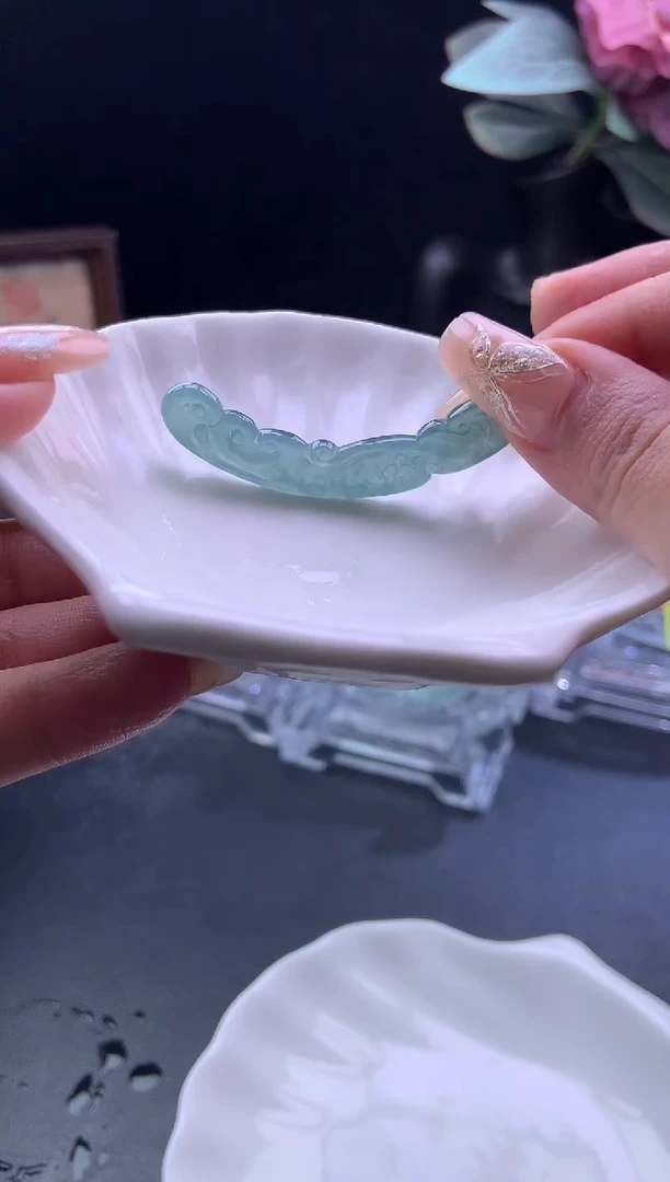 未镶嵌玉璜定制翡翠玉璜
