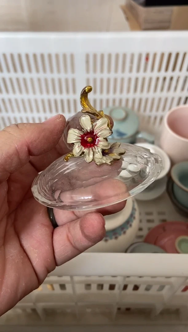 杯无运费险有瑕疵的摄影的产品有使用过的痕迹有点脏介意勿拍